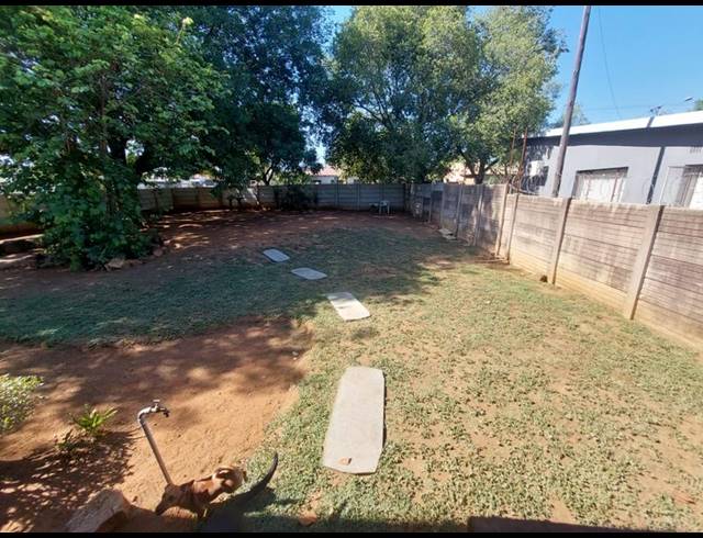 3 BEDROOM HOUSE FOR SALE IN DASPOORT ESTATE